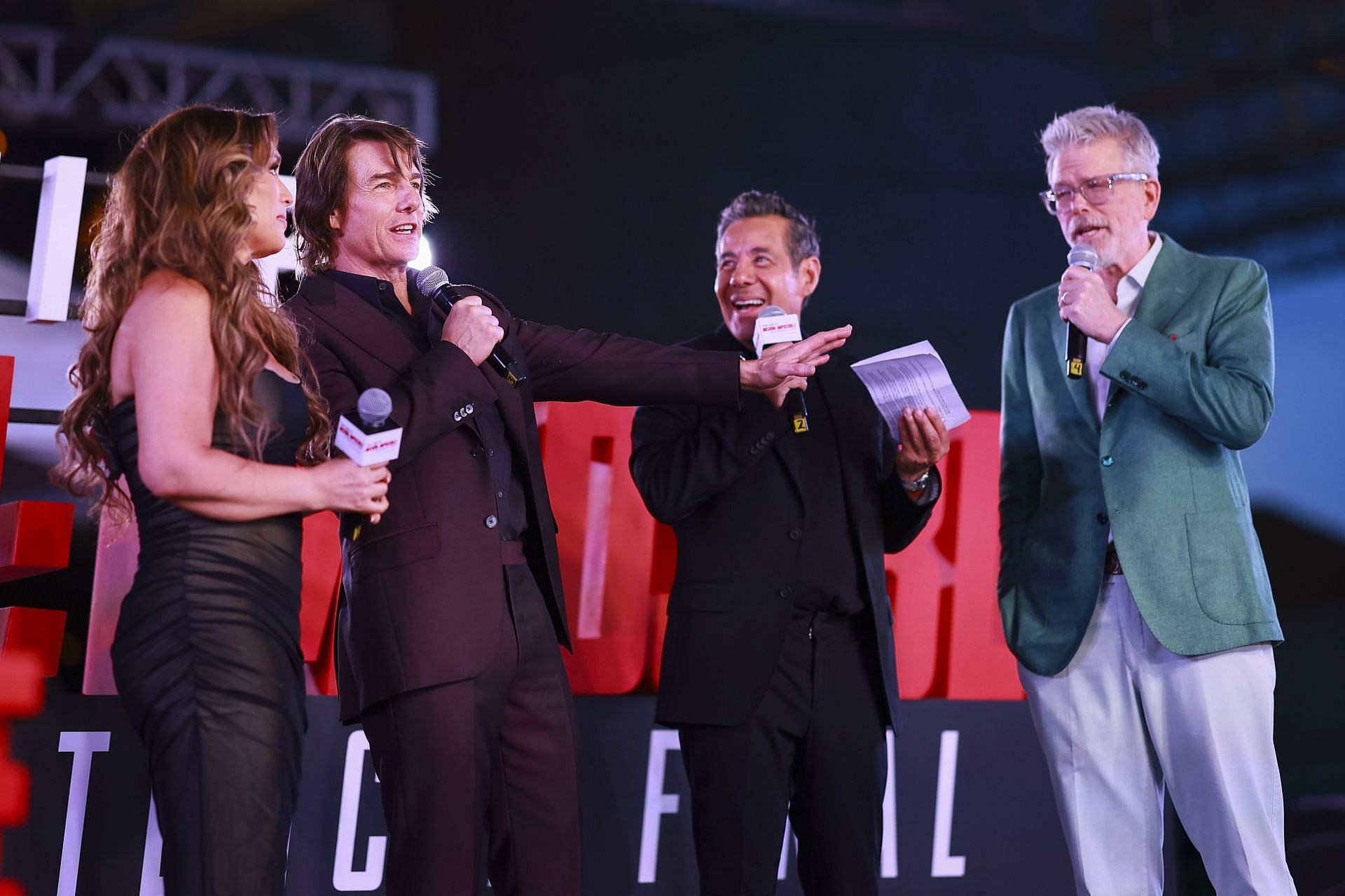 Angelica Vale, Tom Cruise, Yordi Rosado, and Christopher McQuarrie attend the "Mission Impossible – The Final Reckoning" Mexico Red Carpet and Premiere. Source: Getty